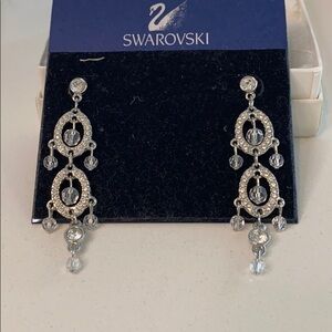 SWAROVSKI chandelier earring silver white gold